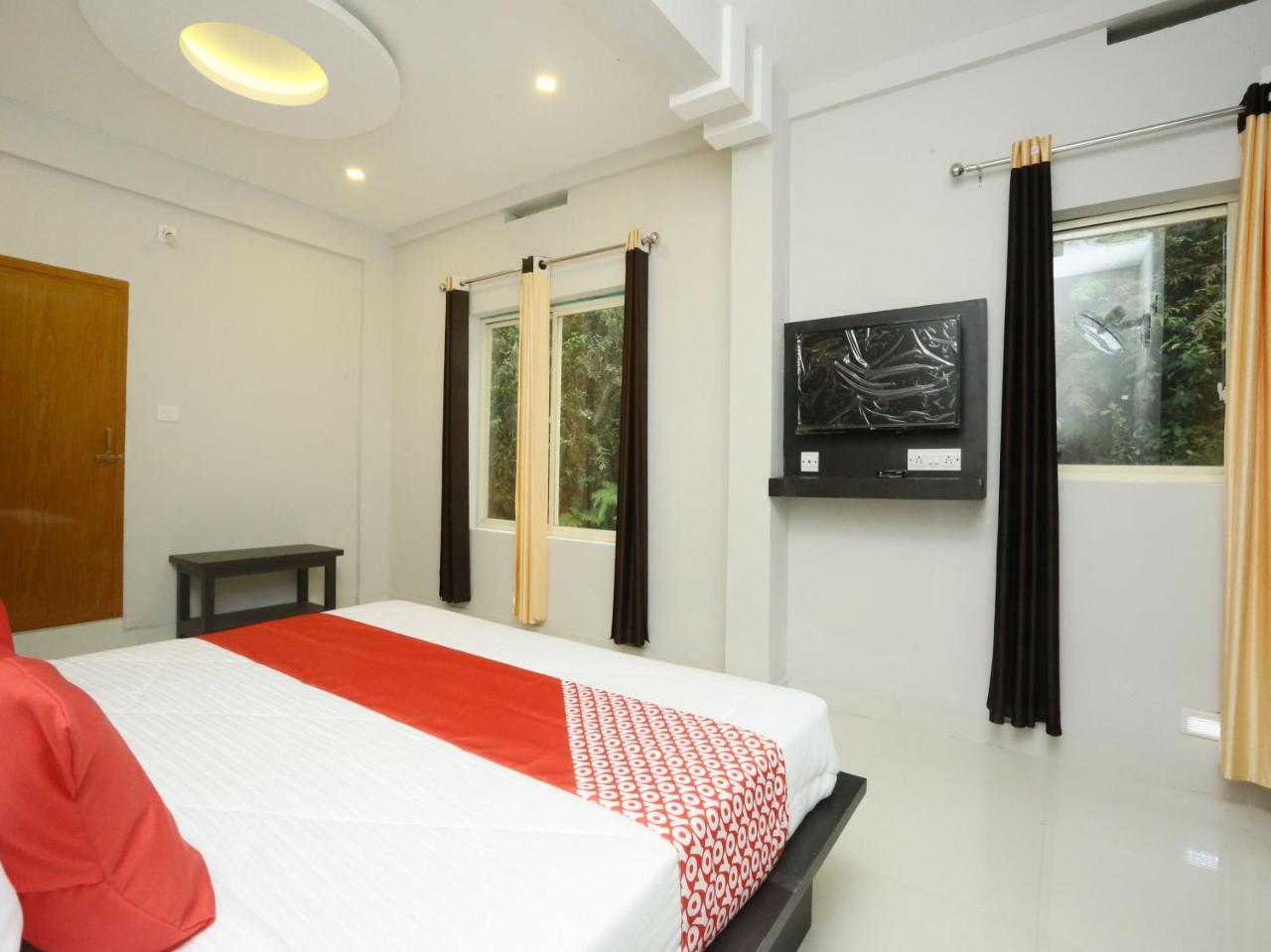 מלון ויטירי Oyo 12978 Igloo Residency מראה חיצוני תמונה