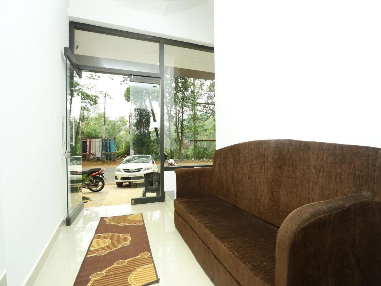 מלון ויטירי Oyo 12978 Igloo Residency מראה חיצוני תמונה
