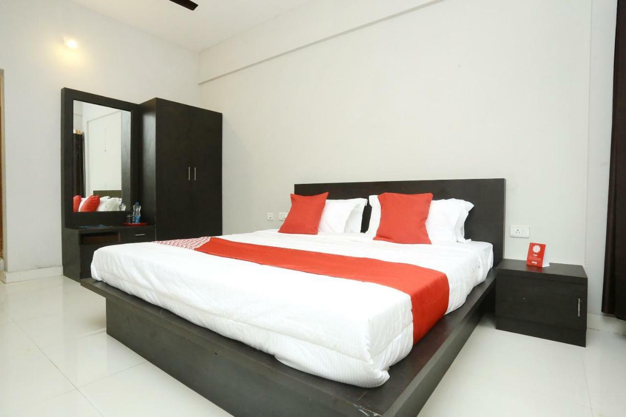 מלון ויטירי Oyo 12978 Igloo Residency מראה חיצוני תמונה